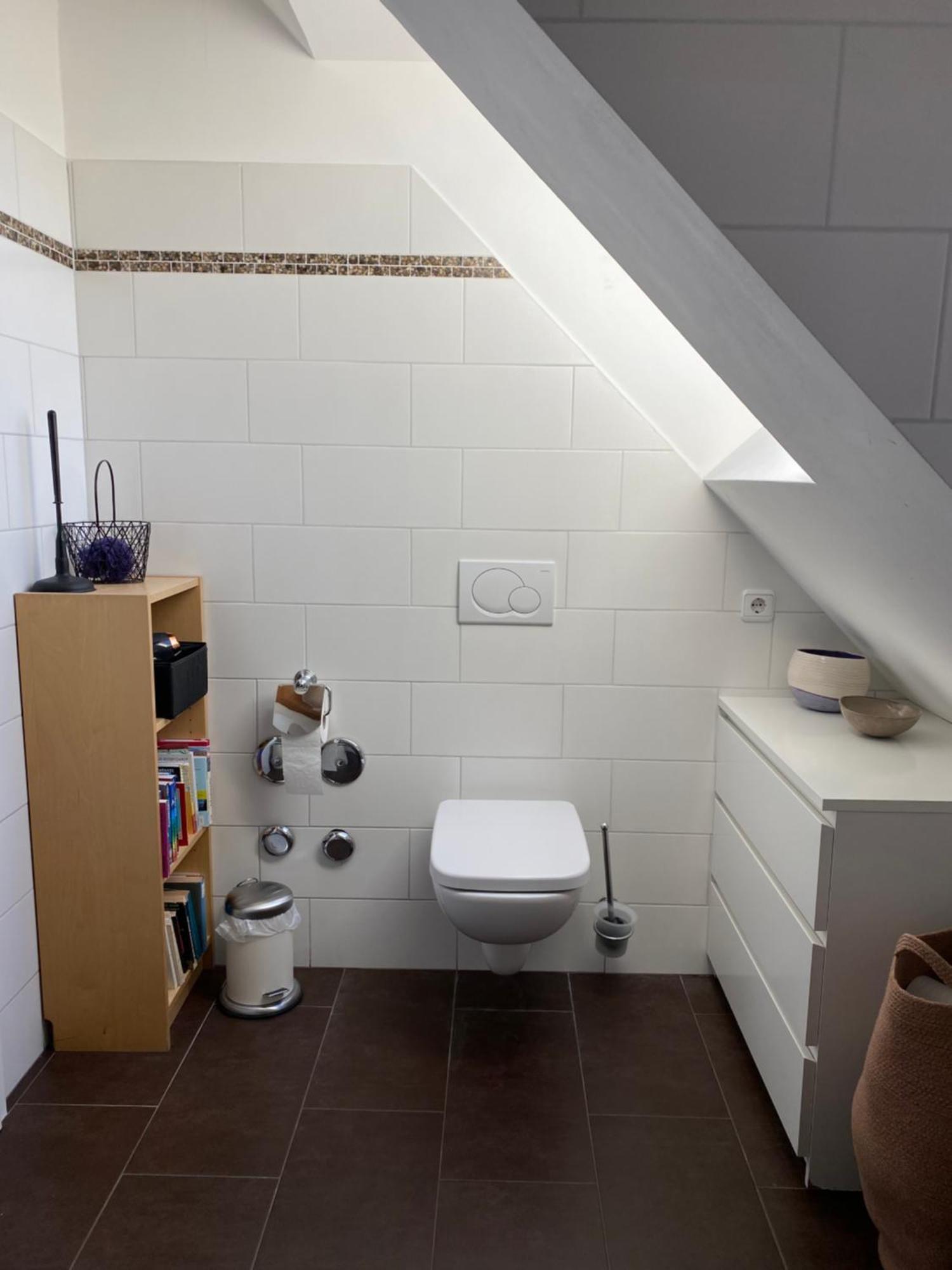 Helle Und Ruhige Dachgeschosswohnung München Kültér fotó